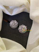 White American Diamond Stud -Daisy -G6643
